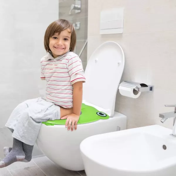 PandaEar Toilet Seat Cover  Folding Travel Toilet Seat for Children and Potty Training  Portable Silicone Toilet Seat for Toddlers Boys ampamp Girls with NonSlip Silicone Pads  Recyclable Toilet SeatGreen