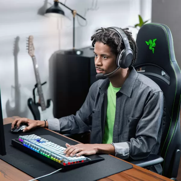 Razer Barracuda X Wireless Gaming ampamp Mobile Headset PC PlayStation Switch Android iOS 24GHz Wireless  Bluetooth  Lightweight  40mm Drivers  Detachable Mic  50 Hr Battery  Quartz PinkRoblox
