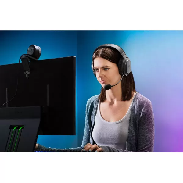 Razer Barracuda X Wireless MultiPlatform Gaming and Mobile Headset 2021 Model 250g Ergonomic Design  Detachable HyperClear Mic  20 Hr Battery  Compatible wPC PS5 Switch ampamp Android  BlackClassic Black