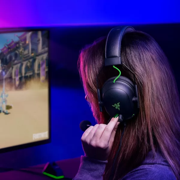 Razer BlackShark V2 Gaming Headset THX 71 Spatial Surround Sound  50mm Drivers  Detachable Mic  for PC PS4 PS5 Switch Xbox One Xbox Series XS  35mm Audio Jack ampamp USB DAC  Black