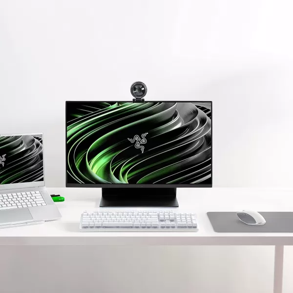 Razer Kiyo Pro Webcam for Streaming Gaming Video Calls Full HD 1080p 60FPS  Adaptive Light Sensor  HDR Enabled  Wide Angle Lens with Adjustable FOV  Works with OBS Xsplit Twitch Zoom TeamsKiyo Pro