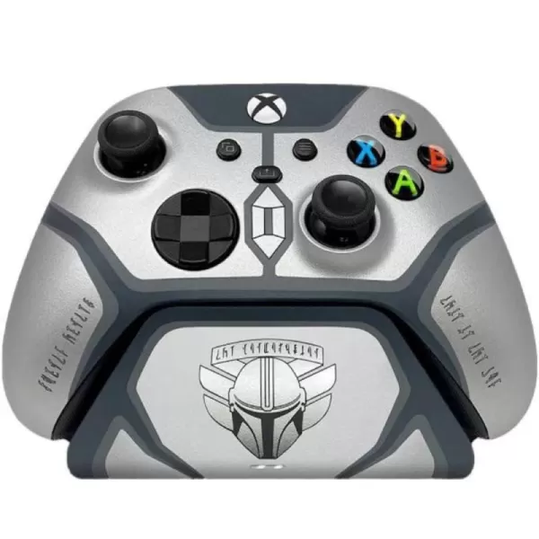 Razer Limited Edition Xbox Series XS and Xbox One Controller with Charging Stand  Sonic the HedgehogMandalorian
