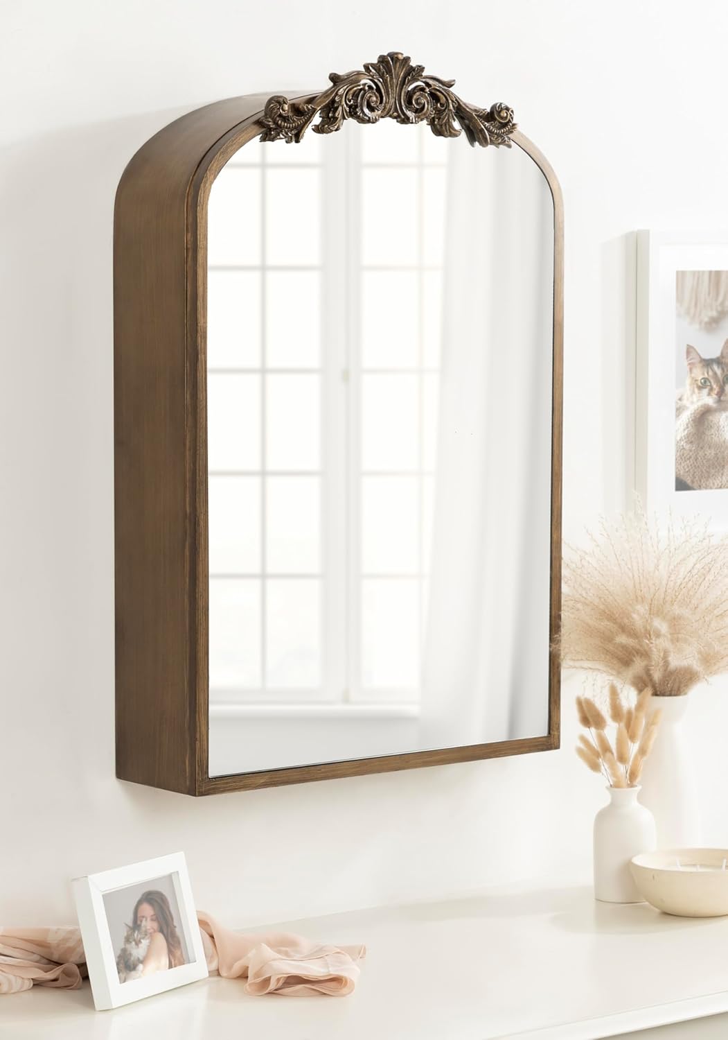 Kate and Laurel Arendahl Vintage Mirrored Arch Cabinet for Use as Bathroom Storage or Bedroom Jewelry Station 20x6x30 Gold