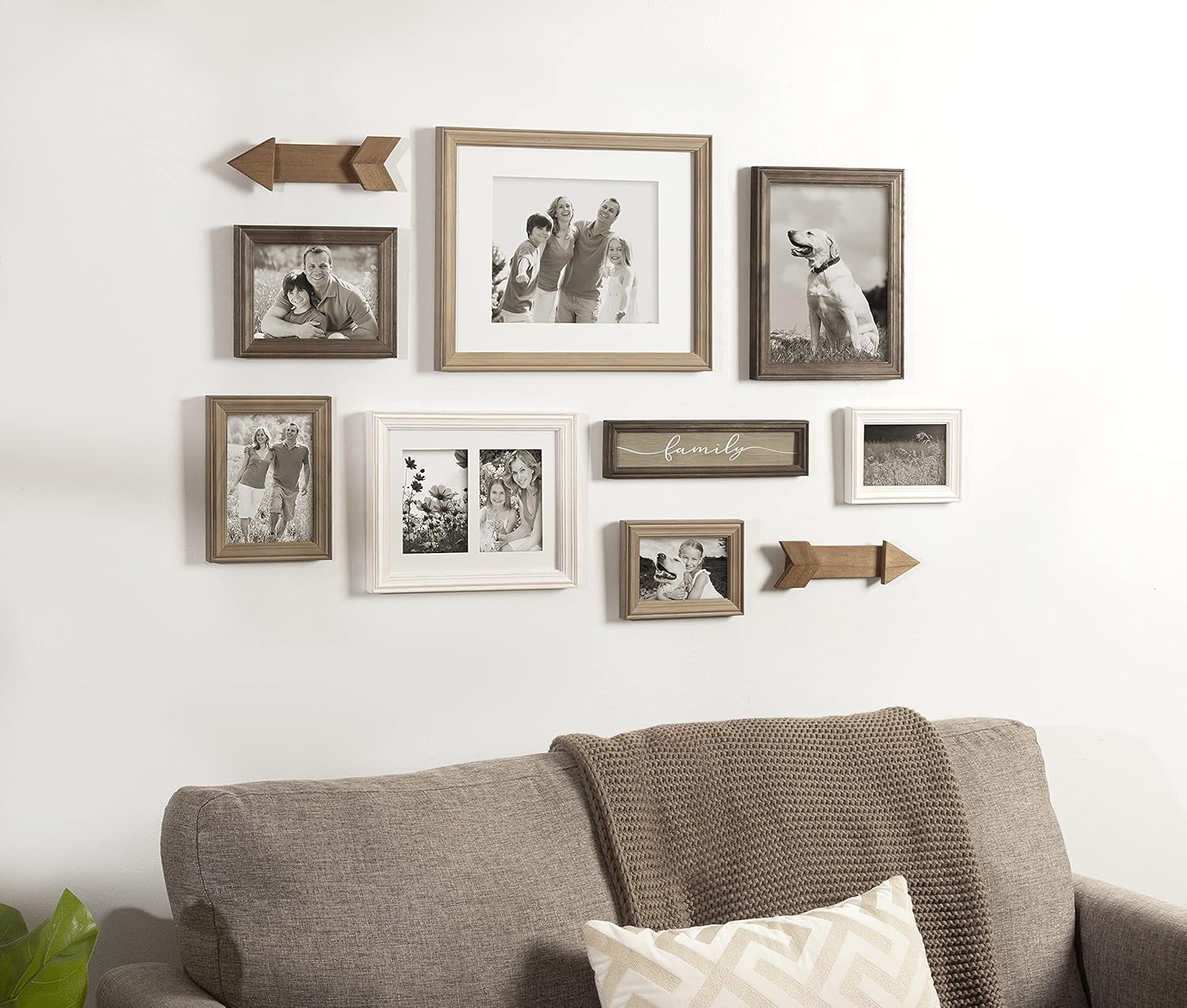 Kate and Laurel Bordeaux Expressions Wall Decor Collection Rustic Gray and White Assorted Size Frames and Decorative Wall AccentsMultiGray