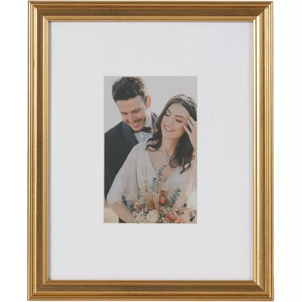 Kate and Laurel Adlynn Traditional Picture Frame Set Set of 5 Varying Sizes Gold Vintage Wall Frame Set Collection with Hanging Template for Gallery Wall Picture Frame Display
