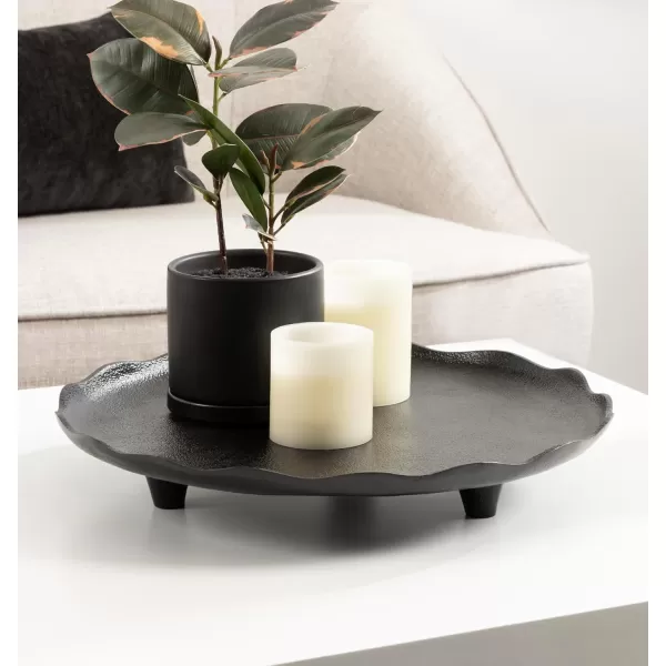 Kate and Laurel Alessia Modern Decorative Scalloped Round Footed Metal Tray 16 Inch Diameter Gold FoodSafe Cast Aluminum Pedestal Transitional Tray with Rough Texture and Deckled EdgeBlack
