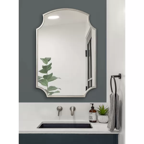 Kate and Laurel Carlow Modern Scalloped Mirror 20 x 30 Silver Glamorous and Contemporary Decorative Wall Mirror with Scalloped Corners and Rounded EdgesSilver