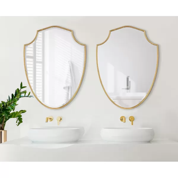 Kate and Laurel Caskill Ornate Metal Shield Wall Mirror 24 x 32 Gold Decorative Traditional Glam Mirror with Scalloped Shield Shape and Elegant FinishGold
