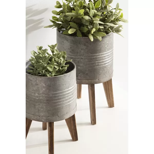 Kate and Laurel Gavri Rustic Farmhouse Metal and Wood Tabletop Planter Set 2 Piece White Decorative Metal Planter Centerpiece for TableSilver