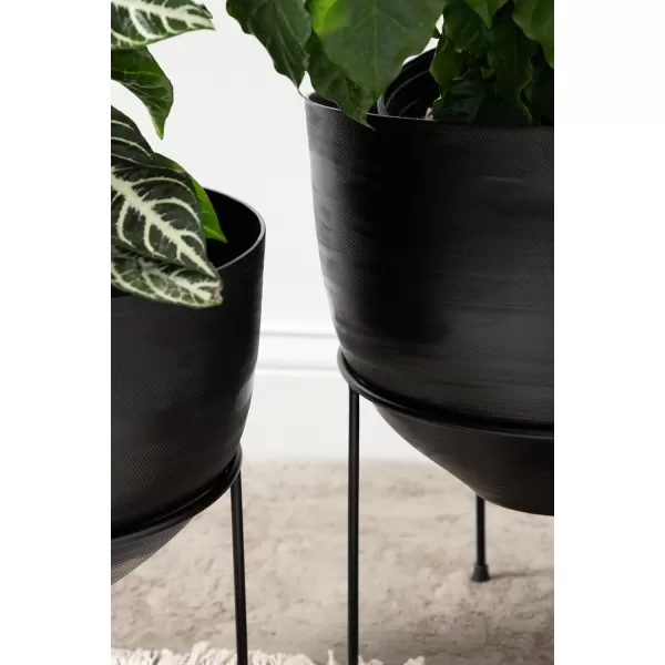 Kate and Laurel Navara Modern TwoPiece Round Metal Planter Set 2 Piece Set Black Planters for Indoor Plants with Engraved Texture and Size for Large Plants