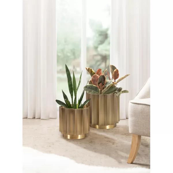 Kate and Laurel Scalone Modern TwoPiece Metal Outdoor Planter Set Set of 2 Black Decorative Metal Planters for Indoor Or Outdoor Plants with Scalloped Base for Patio Plant DecorGold