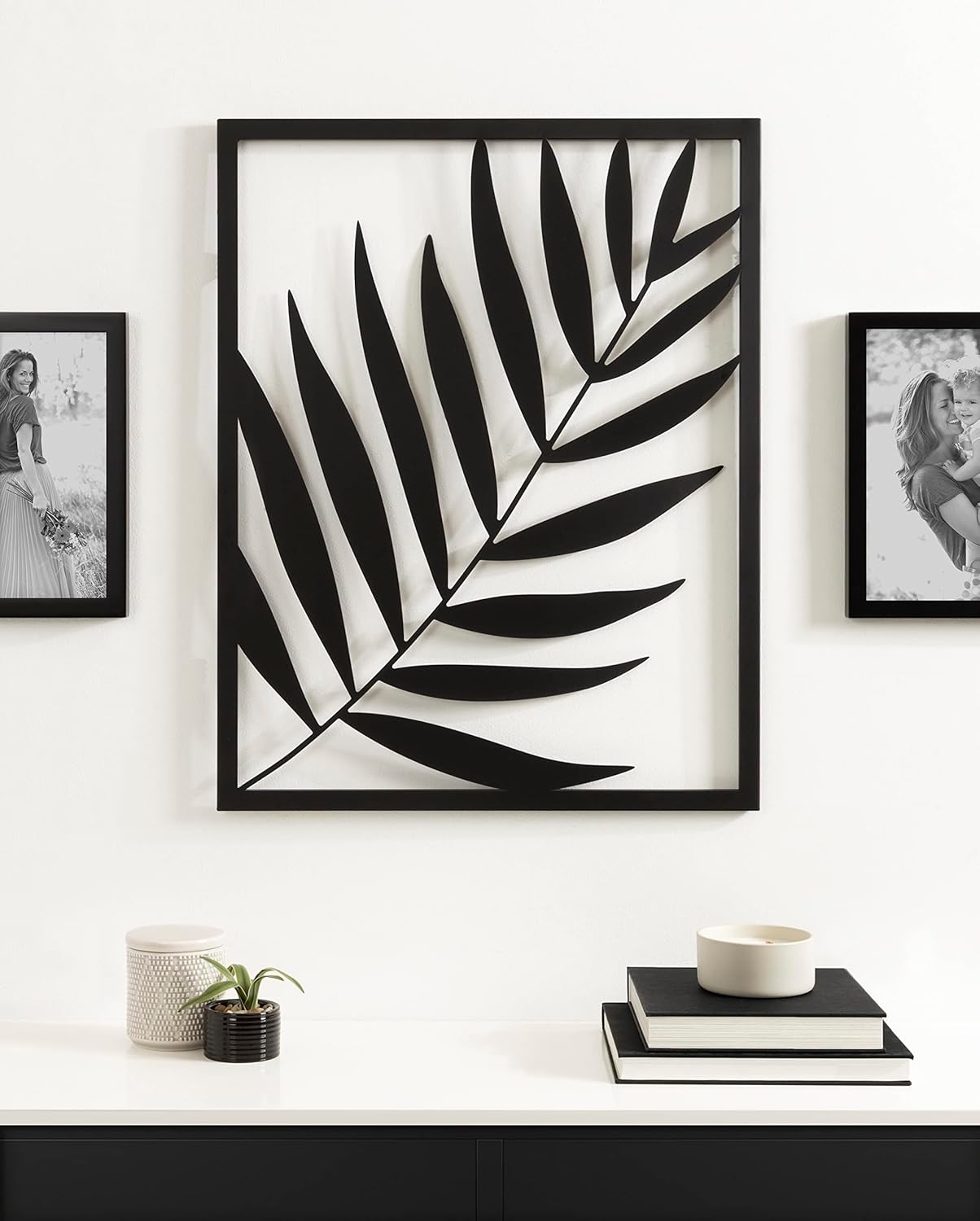 Kate and Laurel Malak Modern Metal Leaf Plaque Tropical Art for Wall Dcor 22x28 Black