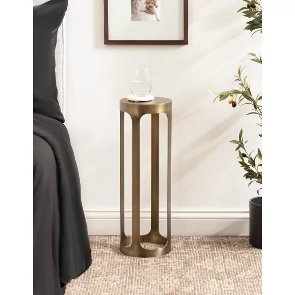 Kate and Laurel Dahl Modern Metal Round Outdoor Drink Table 8 x 8 x 23 Antique Brass Circle Accent Pedestal Patio Mini Table for Use as Living Room Plant Stand or Small Bedroom NightstandGold