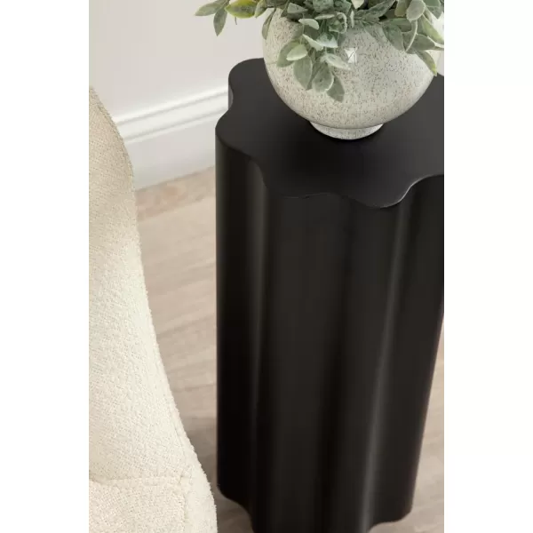 Kate and Laurel Pandey Modern Metal Wavy Drink Table 9 x 9 x 22 Black Curvy Mini Table for Use as a Pedestal Plant Stand Indoors or as a Small Nightstand Option