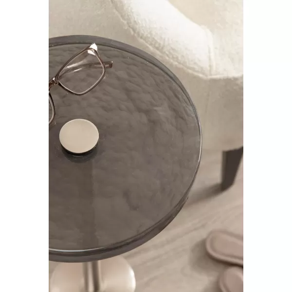 Kate and Laurel Xyler Modern Round Metal and Glass Drink Table 10 x 10 x 24 Clear Glass and Antique Brass Transitional Plant Pedestal Table for Use as Indoor Plant Stand or Small Bathtub TableSilver