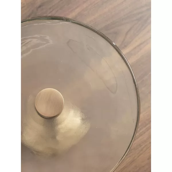 Kate and Laurel Xyler Modern Round Metal and Glass Drink Table 10 x 10 x 24 Clear Glass and Antique Brass Transitional Plant Pedestal Table for Use as Indoor Plant Stand or Small Bathtub TableGold