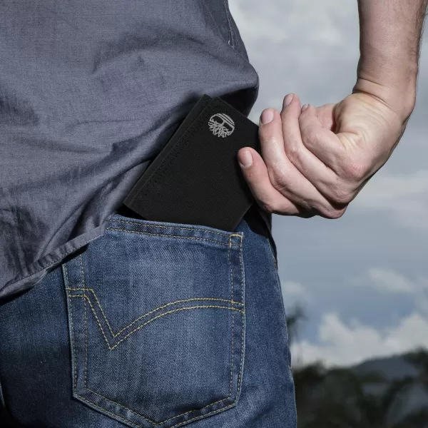 Timberland Men’s Trifold Nylon Wallet