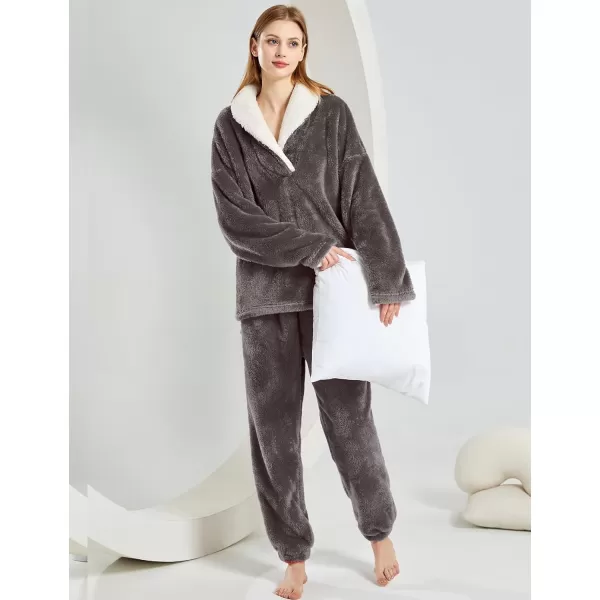 Gihuo Women' s Fluffy Pajamas Set Fleece Pullover Pants Loose Plush Sleepwear 2 Piece Pjs Set Warm Loungewear Fuzzy