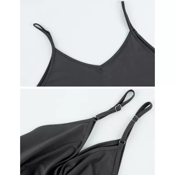 Gihuo Women's Causal Baggy Jumpsuits Loose Sleeveless Shorts Romper V Neck Overalls with Pockets